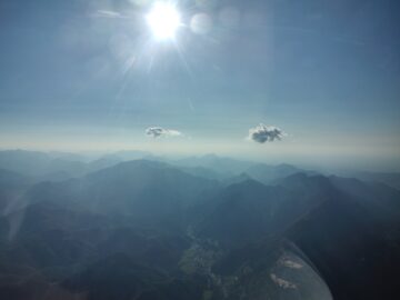 One last look at the mountains south of Linz. The higher humidity is very visible in this photo.