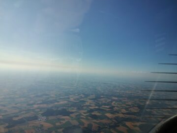 Approaching Linz from the South at 8000 feet above sea level.