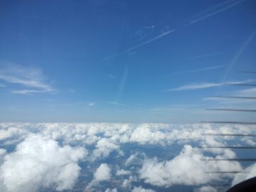 Climbing to Flight Level 90 after departing EDRK