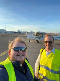 Helge ja Mikko platalla